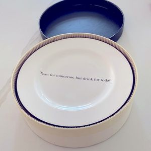 Cocktail quotation plates